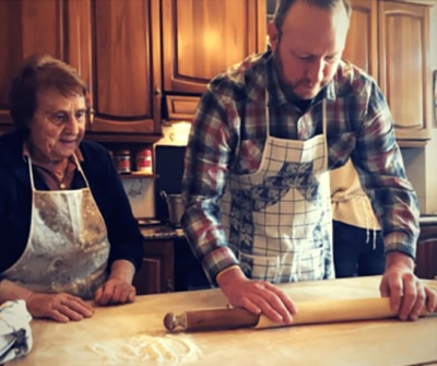 handmade pasta with grandma tourism